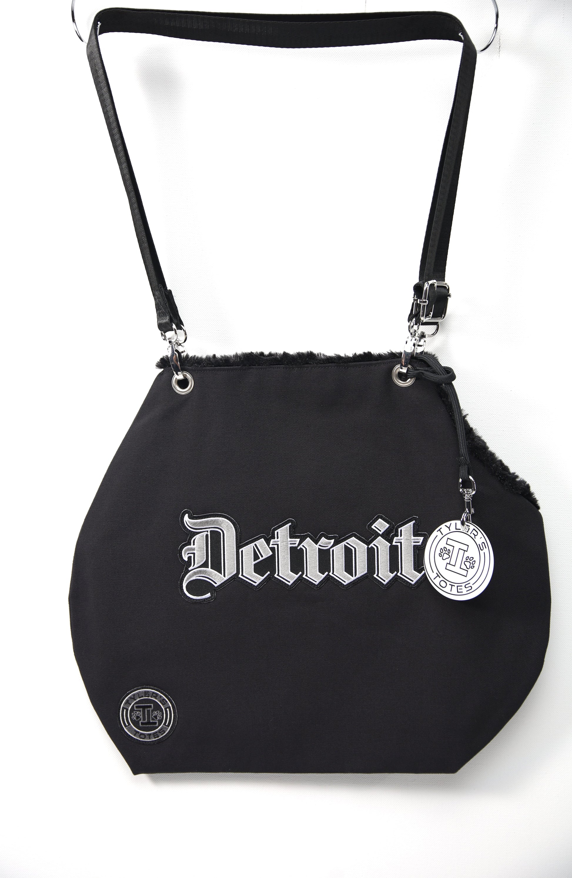 detroit hardy tarp tasche Detroit Cut Out Tote Bag * Black – Tyler's Totes