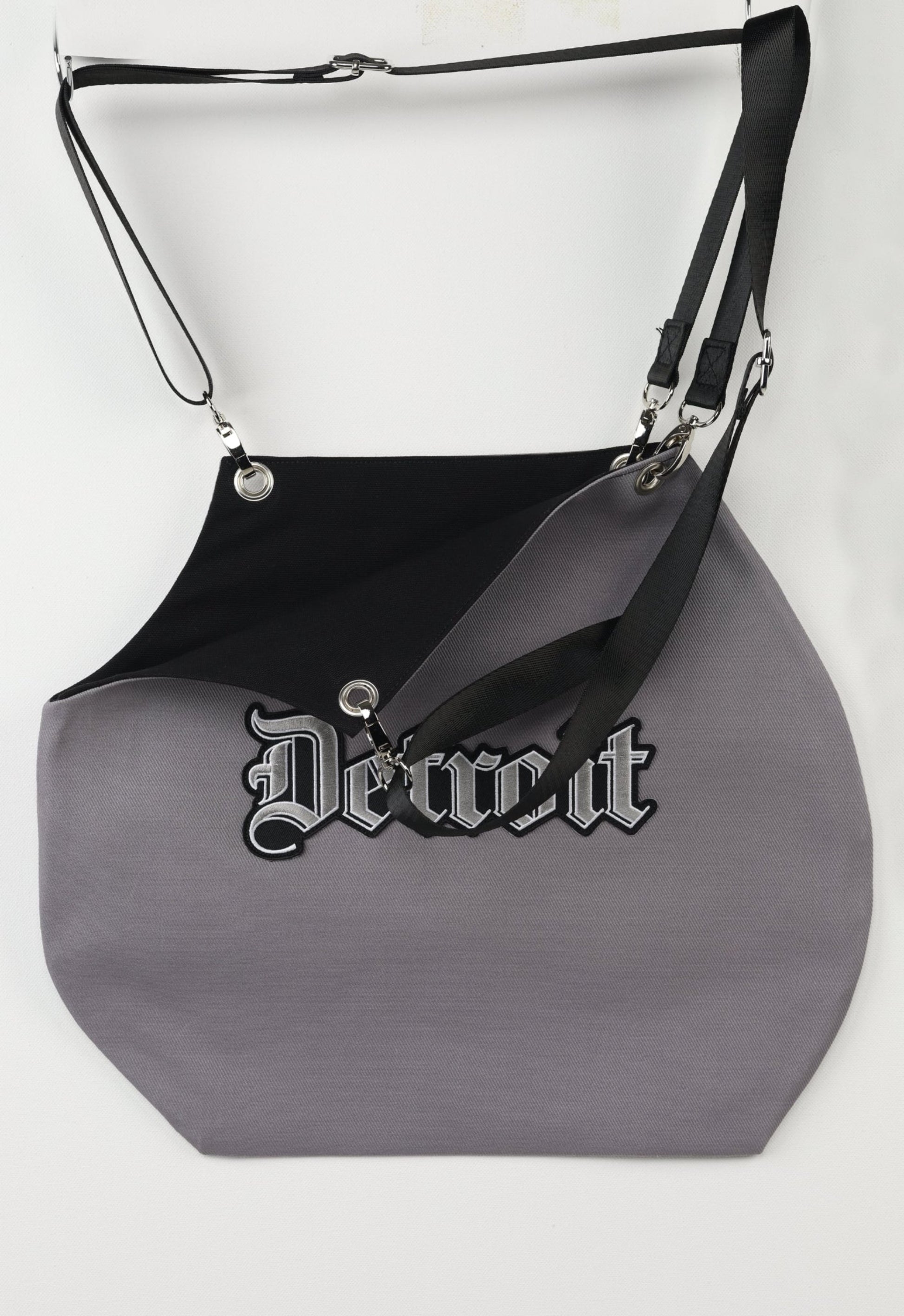Grey "Detroit" pet carrier tote with  black canvas lining